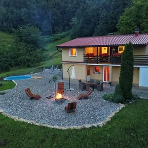 House Nika Brvnara